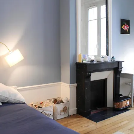 Appartement 95m Spacieux Et Lumineux à Courbevoie