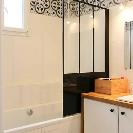 Spacious And Bright 95m In *